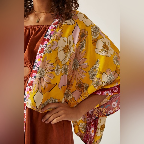 By Anthropologie Floral Vibrant Kimono OSFA - Picture 5 of 16